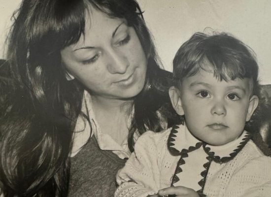 Minha mãe e eu com 1 aninho