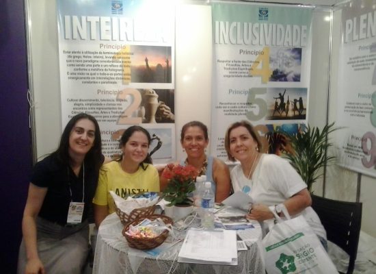 Participacao voluntaria do evento ONG Brasil no stand da Unipaz S.P - 12/2012